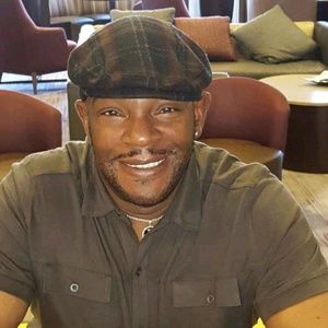 Meet your Posher, Naeem